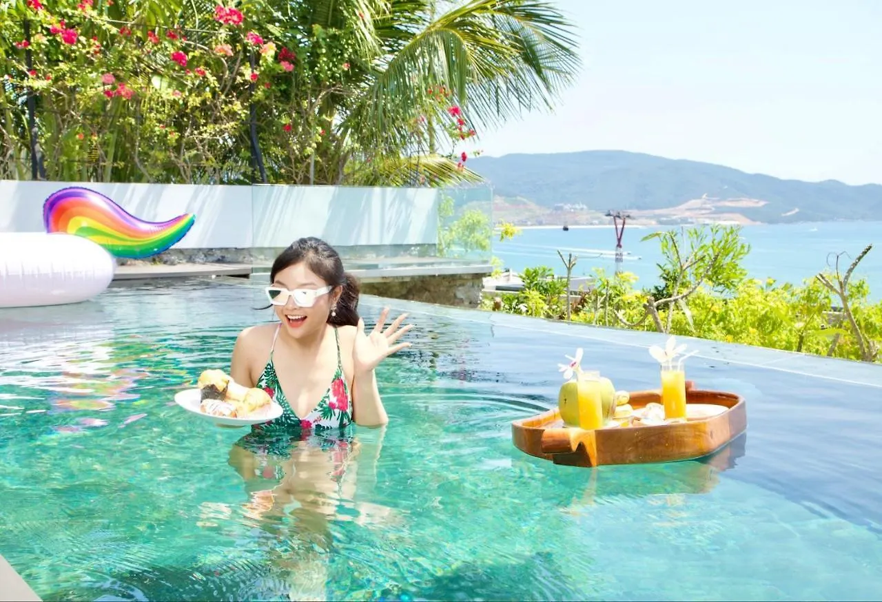 Casa Blanca Villas Nha Trang Vietname