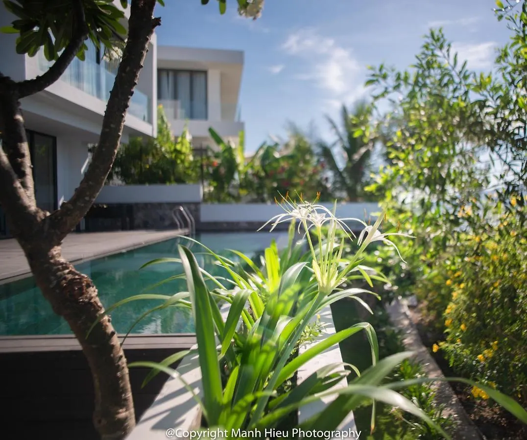 Casa Blanca Villas Nha Trang 0*,