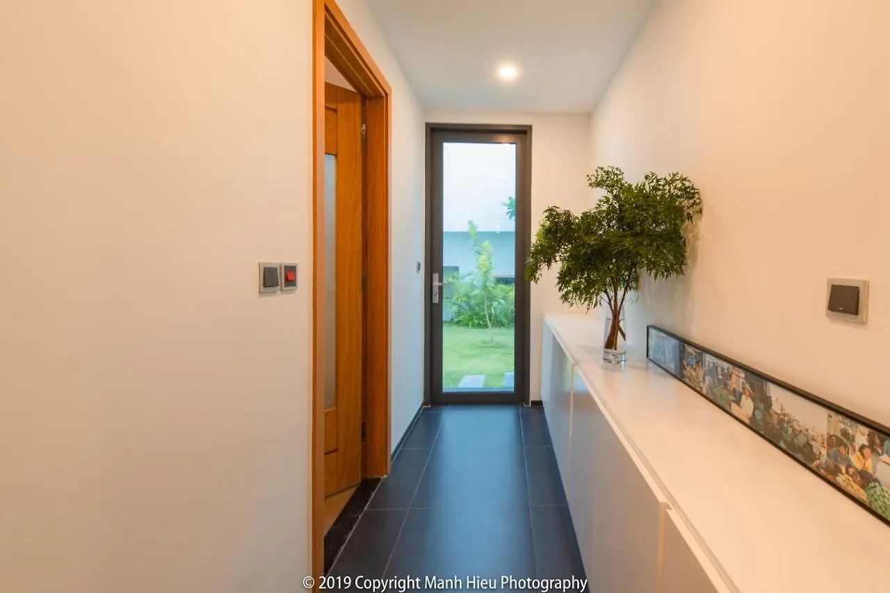 Casa Blanca Villas Nha Trang 0*,
