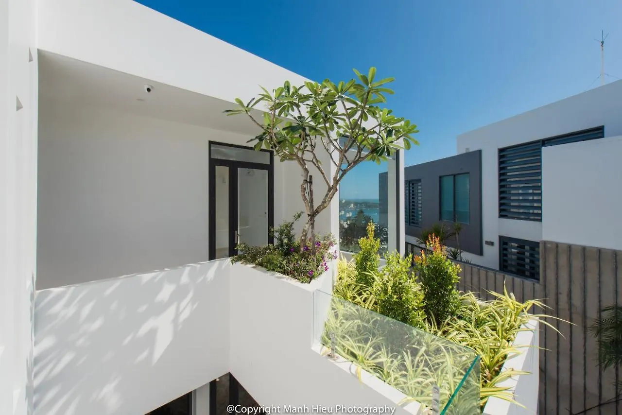 Casa Blanca Villas Nha Trang 0*,