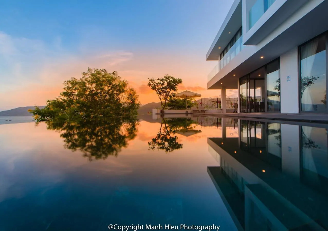 Casa Blanca Villas Nha Trang