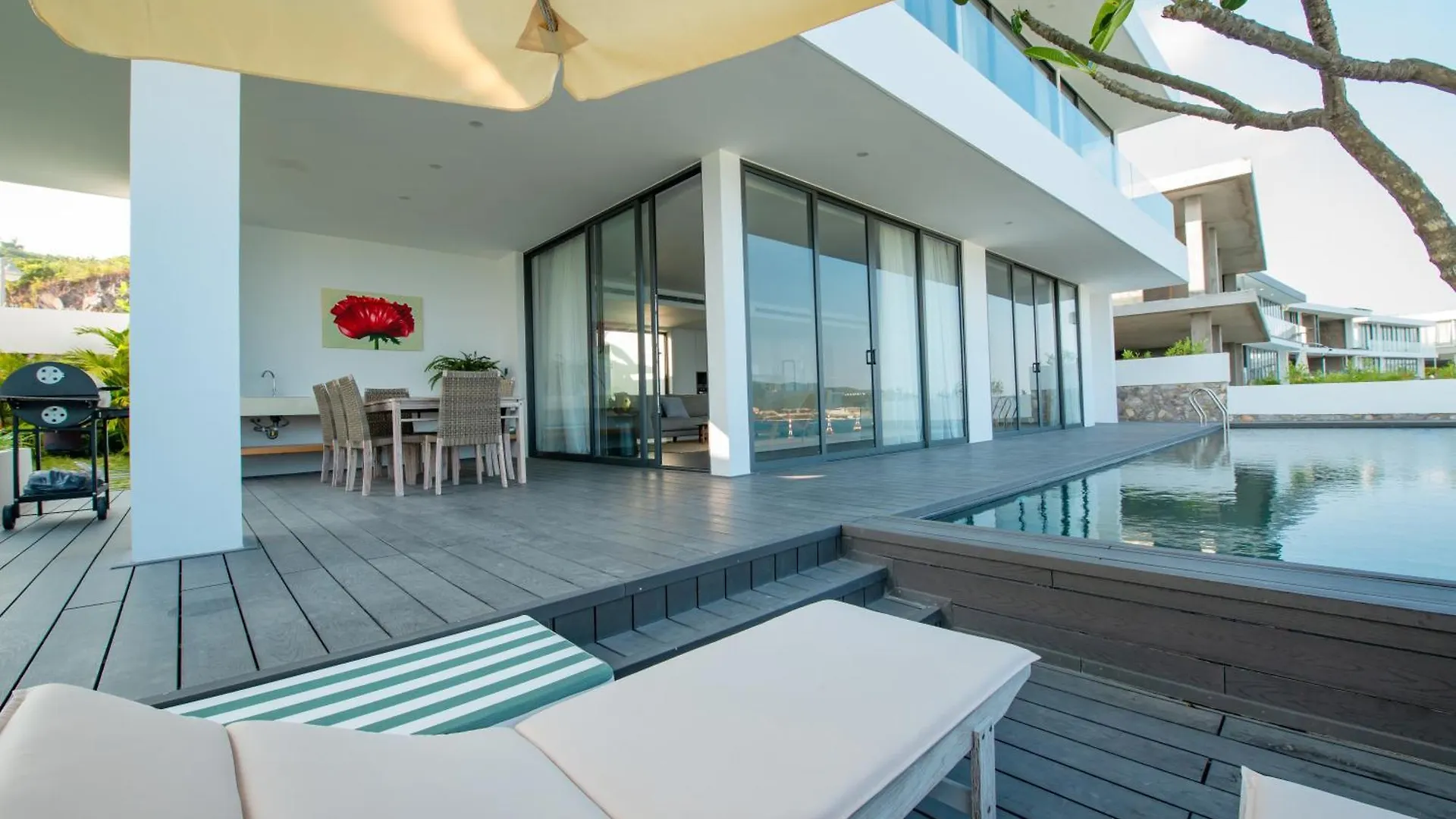 Casa Blanca Villas Nha Trang